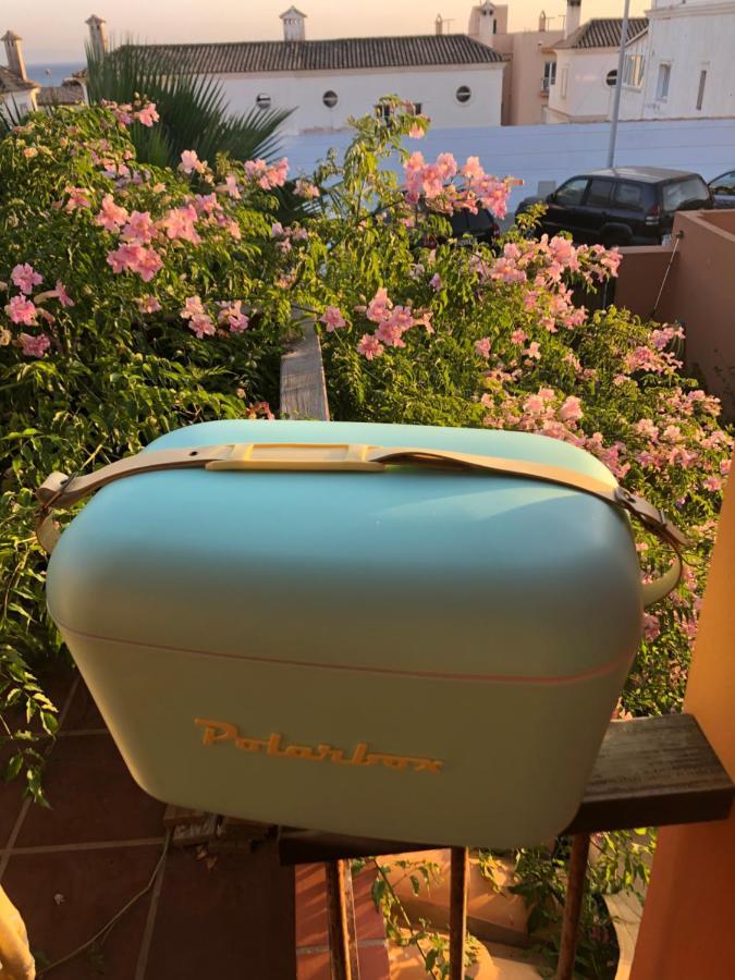 Beach Apartment Garden And Wifi Тарифа Екстериор снимка
